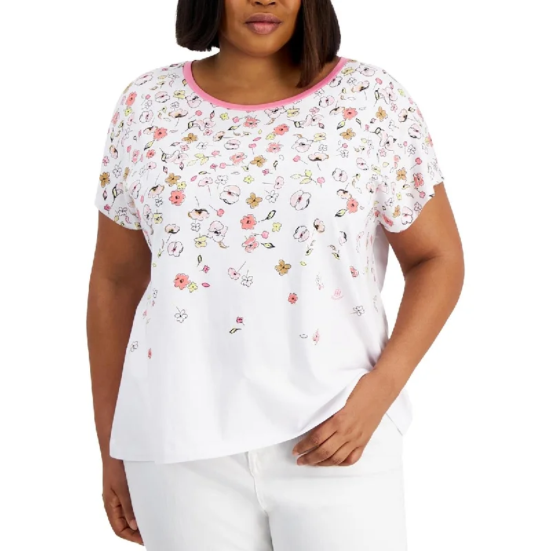 Bold And Trendy Gender-Neutral Outfits Weekend Exclusive Plus Ditsy Doodle Womens Scoop Neck Short Sleeve Pullover Top Bold And Trendy Gender-Neutral Outfits Weekend Exclusive Plus Ditsy Doodle Womens Scoop Neck Short Sleeve Pullover Top
