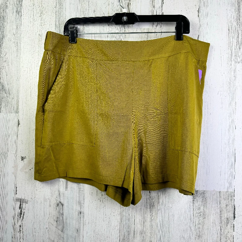 Green Shorts Nine West Apparel, Size 16