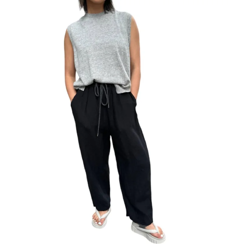 Gender-Neutral Trendy Clothing Styles Statement Fashion Offers Whole Garment Pullover In Grey Gender-Neutral Trendy Clothing Styles Statement Fashion Offers Whole Garment Pullover In Grey