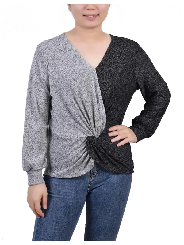 Modern Unisex Clothing For Any Occasion Imeless Style Petites Womens Colorblock Pullover Top