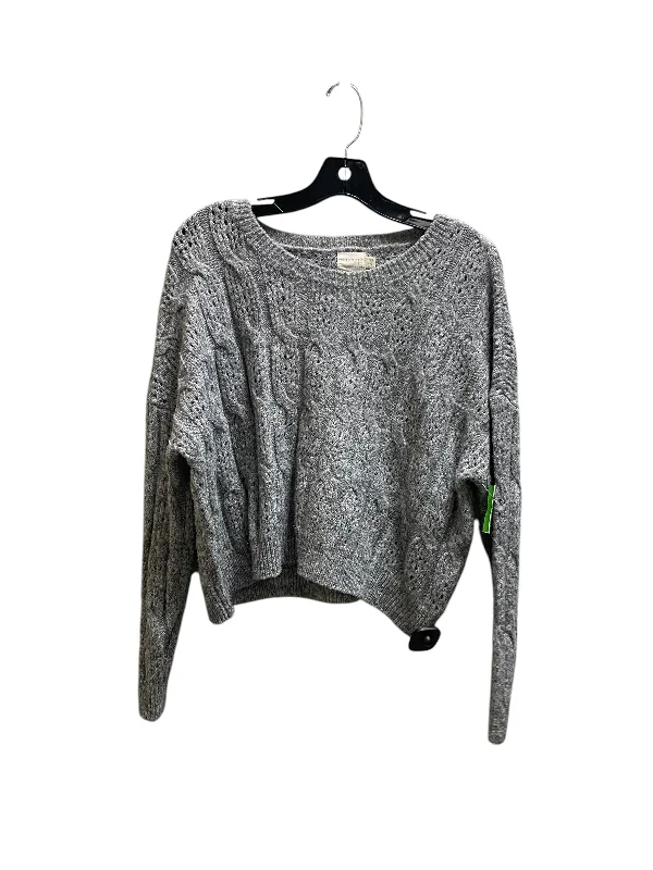 Sweater By Dreamers In Grey, Size: Xs