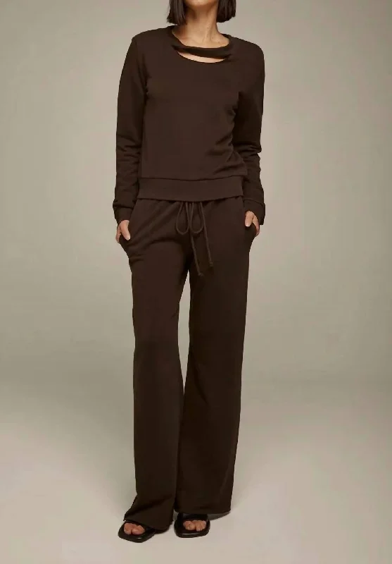 Unisex Casual Fashion Trends Chic And Trendy Twist Neck Pullover In Umber