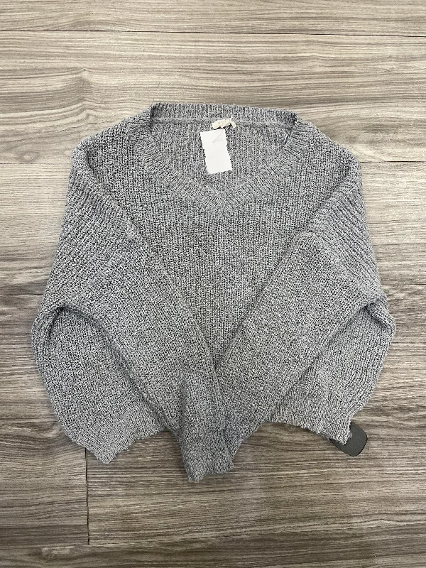 Sweater By Debut In Grey, Size: M