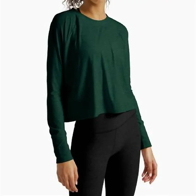 Urban Unisex Fashion Outfits Summer Fashion Featherweight Daydreamer Pullover Tee Top In Dark Spruce Green Heather Urban Unisex Fashion Outfits Summer Fashion Featherweight Daydreamer Pullover Tee Top In Dark Spruce Green Heather
