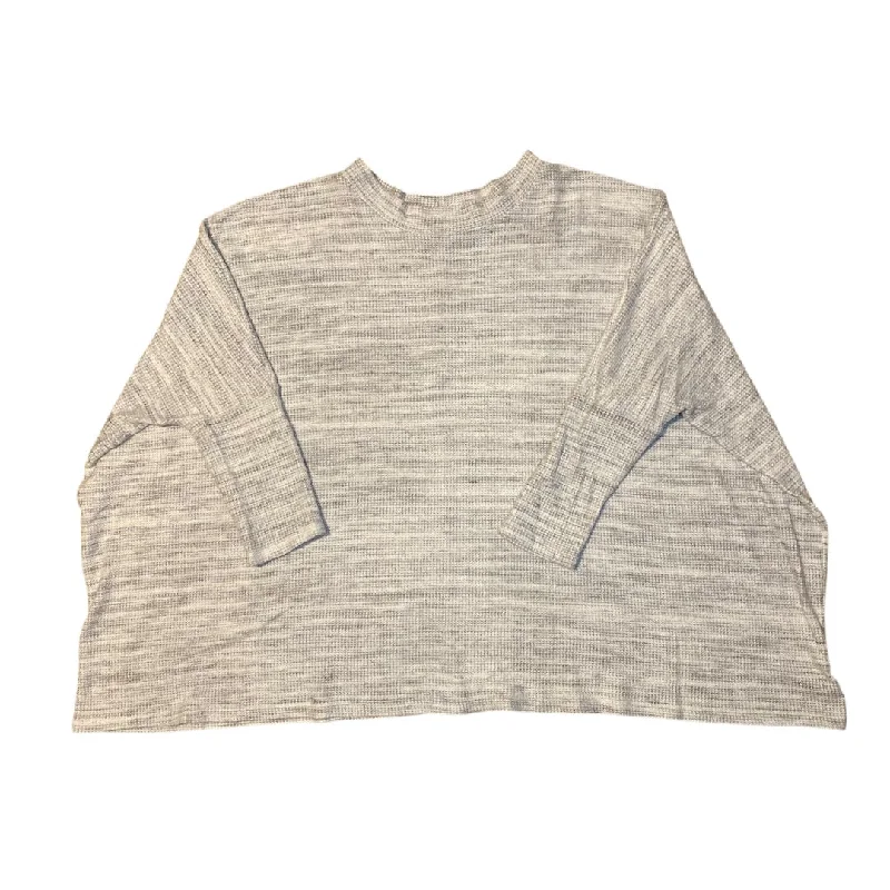 Sweater By CARLY JEAN In Grey, Size: L