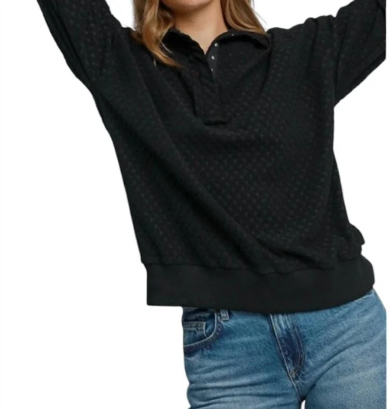 Contemporary Gender-Free Clothing Styles Style Without Limits Texted Pullover Top In Black Contemporary Gender-Free Clothing Styles Style Without Limits Texted Pullover Top In Black