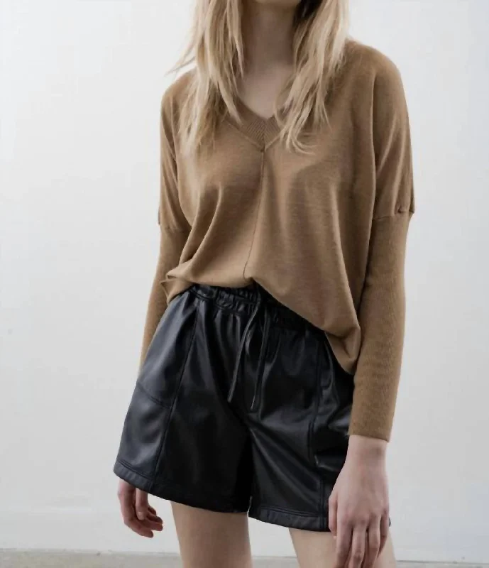 Stylish Unisex Outfit Ideas Chic And Edgy Sunday Pullover In Gold