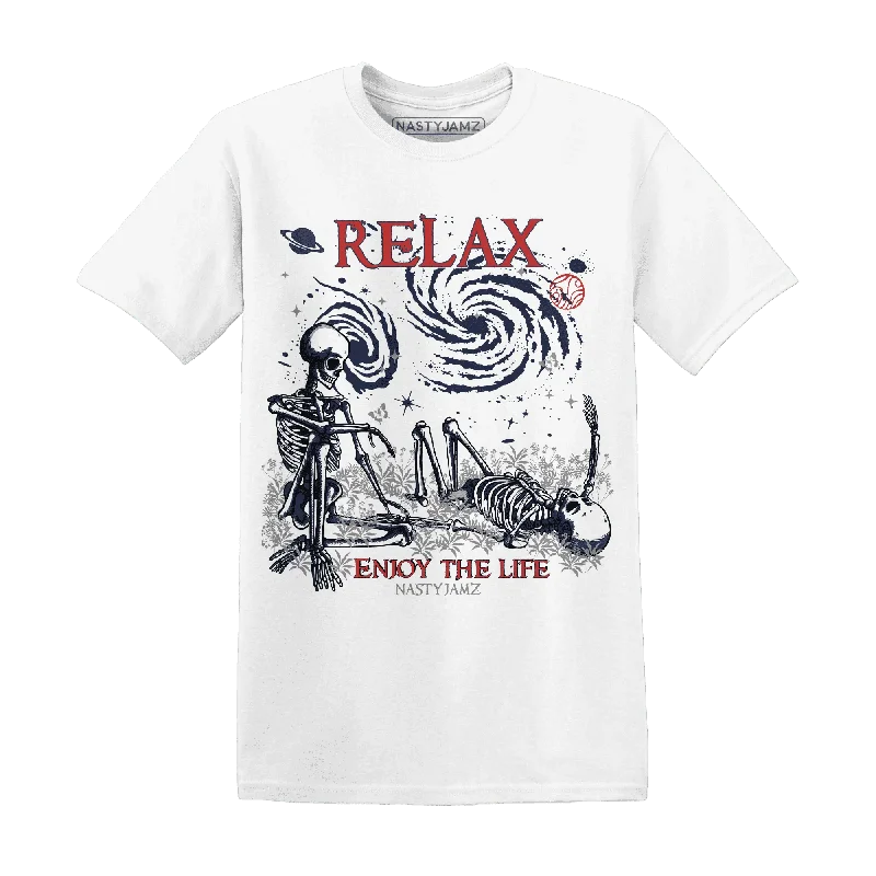 Sleek And Contemporary Gender-Free Outfits VaporMax Plus Midnight Navy Gold Black T-Shirt Match Relax Sleek And Contemporary Gender-Free Outfits VaporMax Plus Midnight Navy Gold Black T-Shirt Match Relax